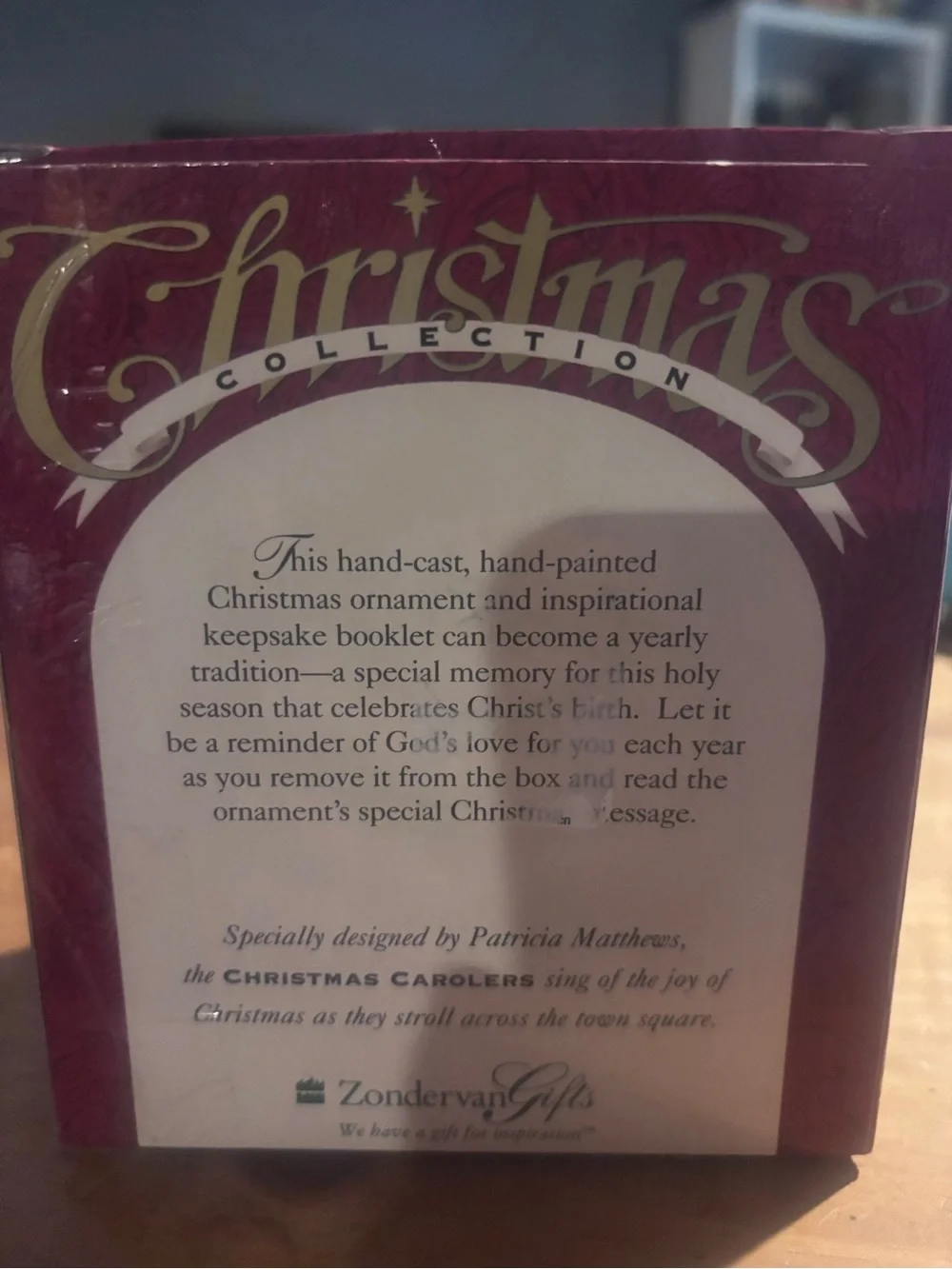 Christmas Carolers Ornament - Festive Multicolor Home Accent
